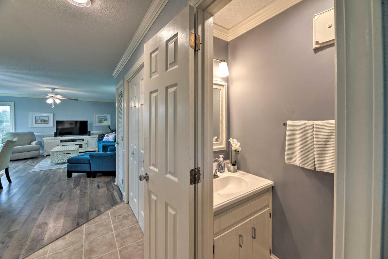 Bright Emerald Isle Condo With Private Beach Access! Luaran gambar