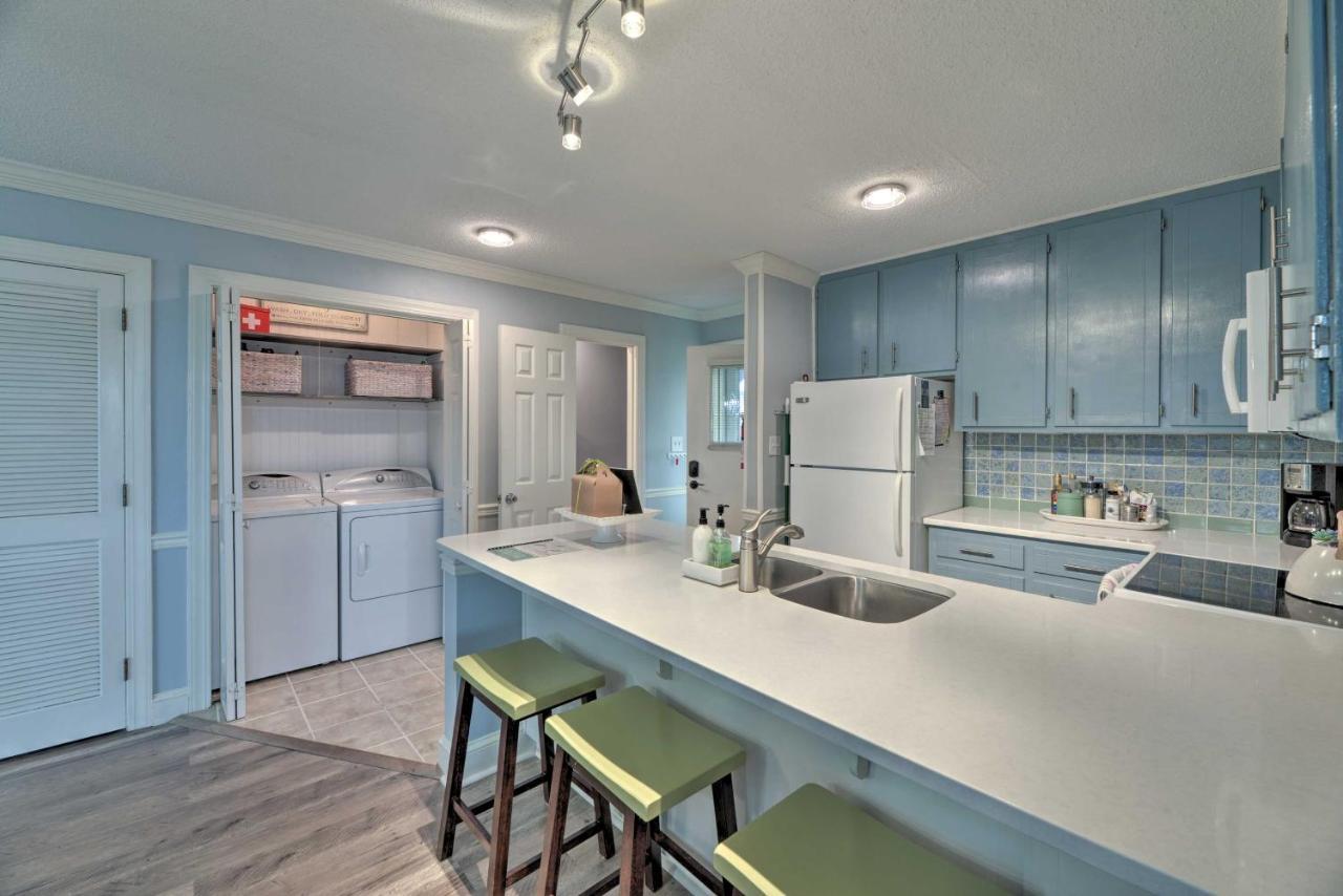 Bright Emerald Isle Condo With Private Beach Access! Luaran gambar